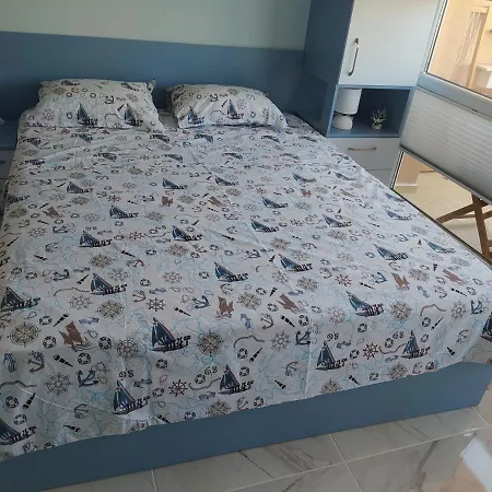 Blue Apartment, гр. Appartamento Kiten (Burgas)